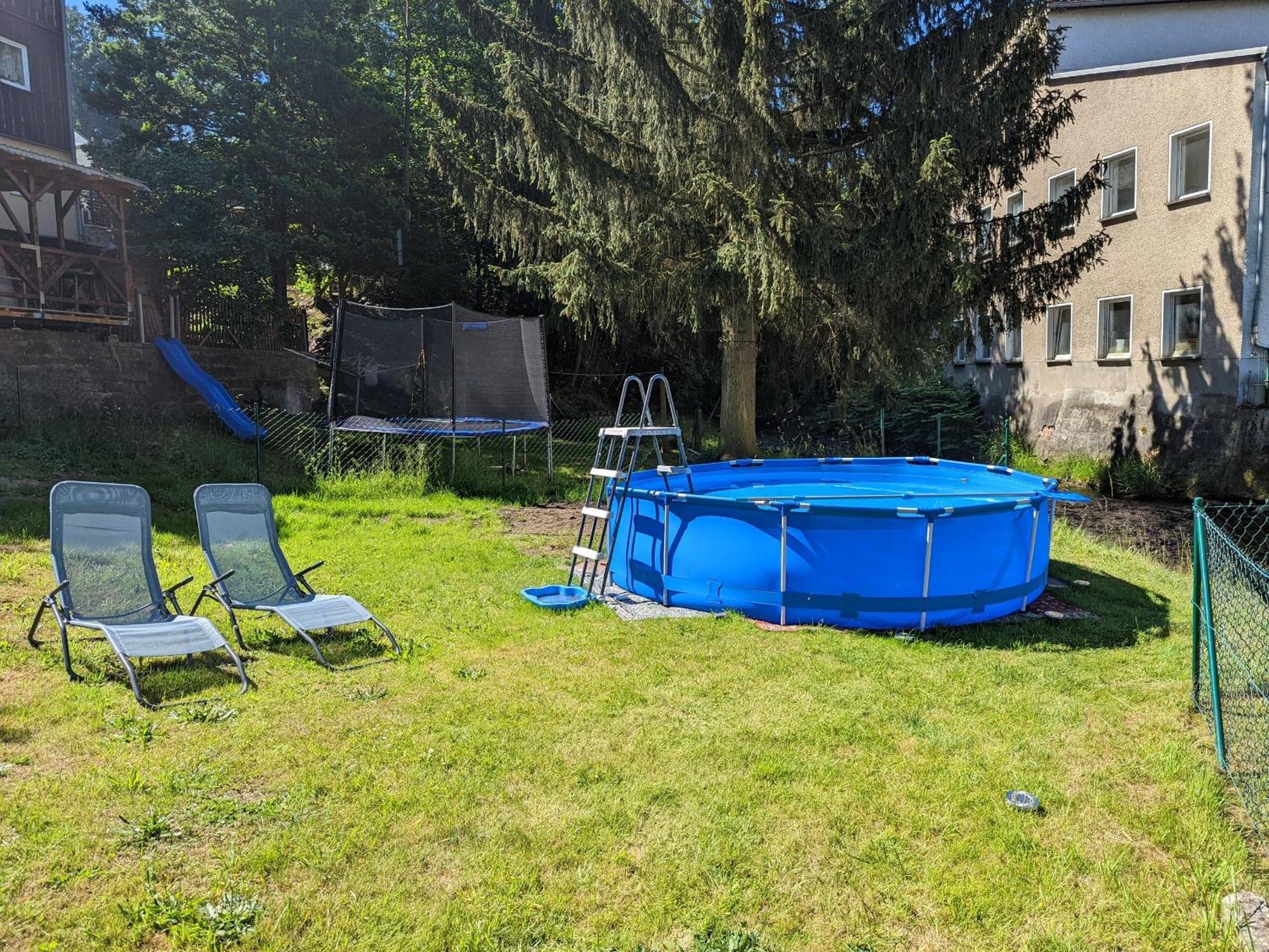 F2 - Urlaubsmagie Sauna, Whirlpool, Pool & Garten Sebnitz Exterior photo